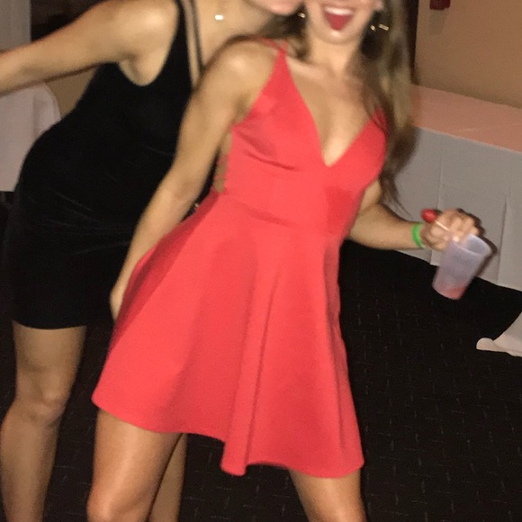 Lulu’s formal dress! Worn once ! - Picture 3 of 4